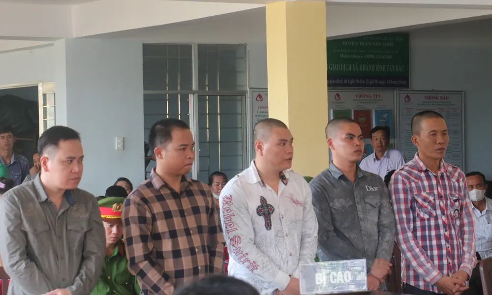 Cac bi cao tai phien toa 1.jpg