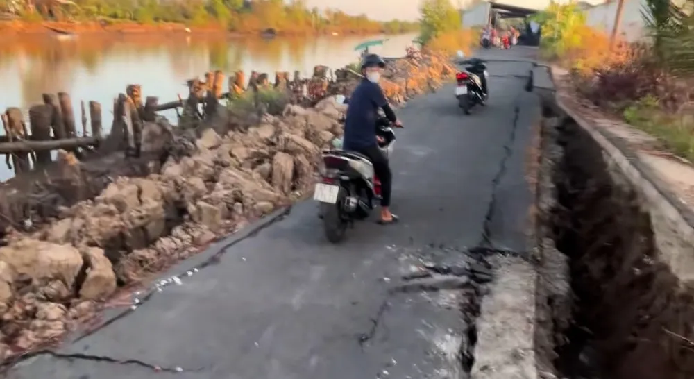 Bản sao Đường đu làm hôm nay lạ quá nè .mp4.00_00_13_41.Still003.jpg