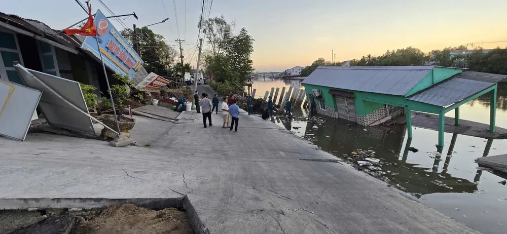 Hiện trường vụ sạt lở 1.jpg