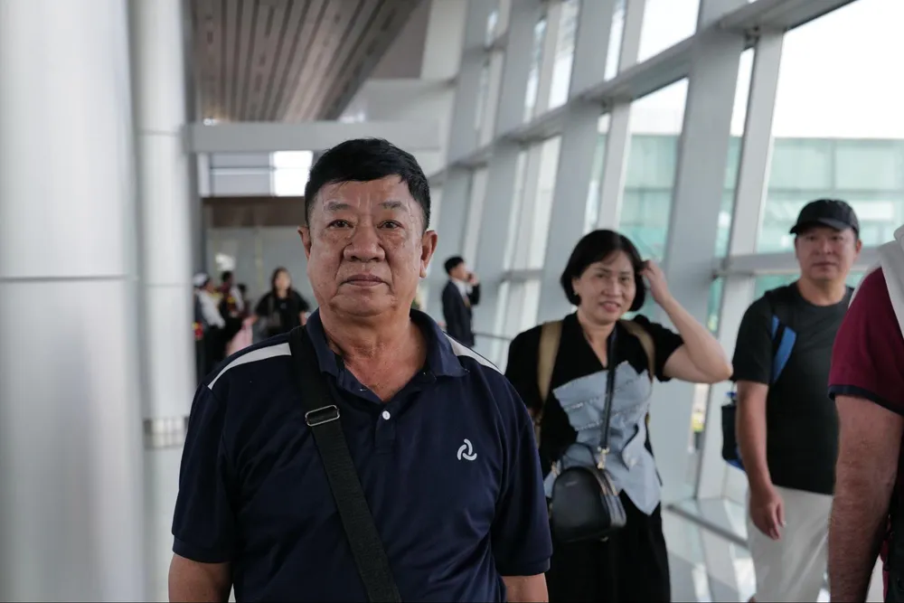 08-hanh-khach-huynh-tan-phat-cung-doan-11-nguoi.jpg