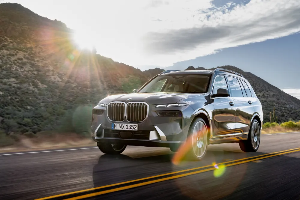 BMW X7 được hưởng chính sách bảo hành 5 năm và không giới hạn km