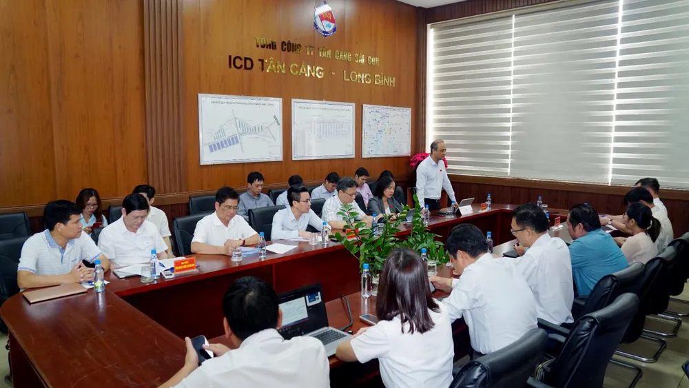 Đoàn công tác làm việc tại Công ty Cổ phần ICD Tân Cảng Long Bình (tỉnh Đồng Nai)