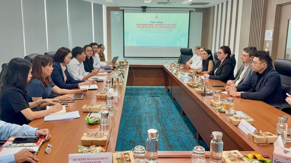 Đoàn doanh nghiệp Nga làm việc tại TPHCM