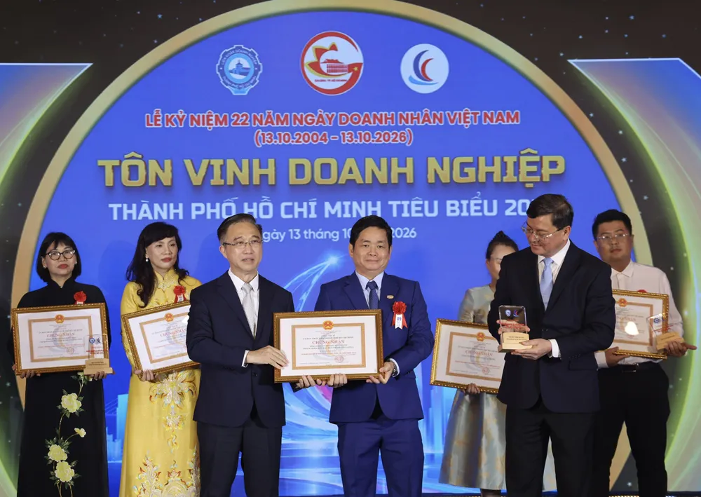 4 đơn vị thuộc SATRA được vinh danh Doanh nghiệp tiêu biểu TPHCM