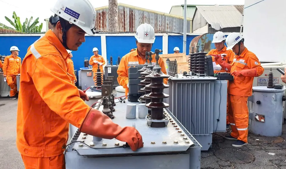 EVNHCMC từng bước xây dựng lưới điện thông minh, hiện đại, bền vững, đáp ứng mục tiêu phát triển kinh tế - xã hội của TPHCM