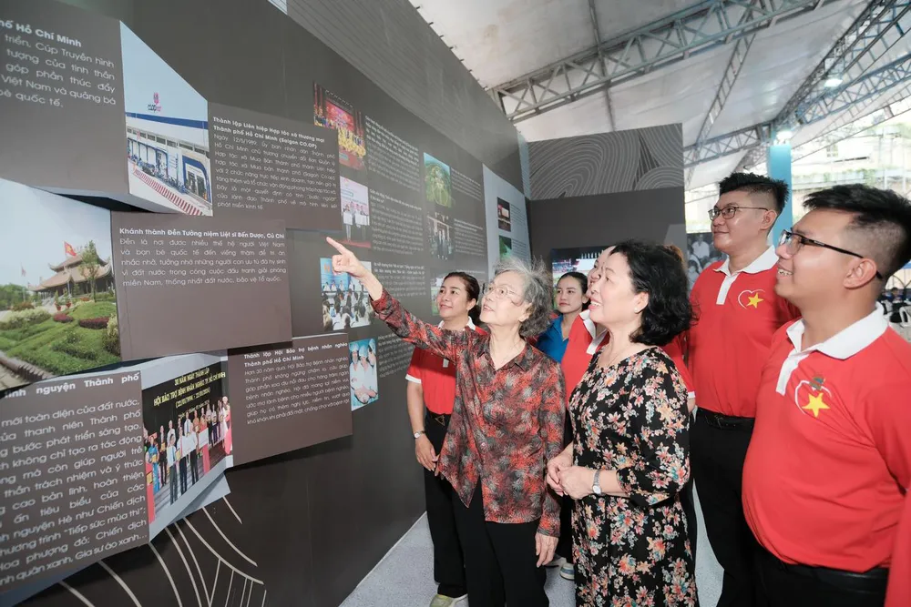 Sự kiện thành lập Co.opmart Cống Quỳnh năm 1996 là 1 trong 50 sự kiện tiêu biểu, nổi bật của TPHCM