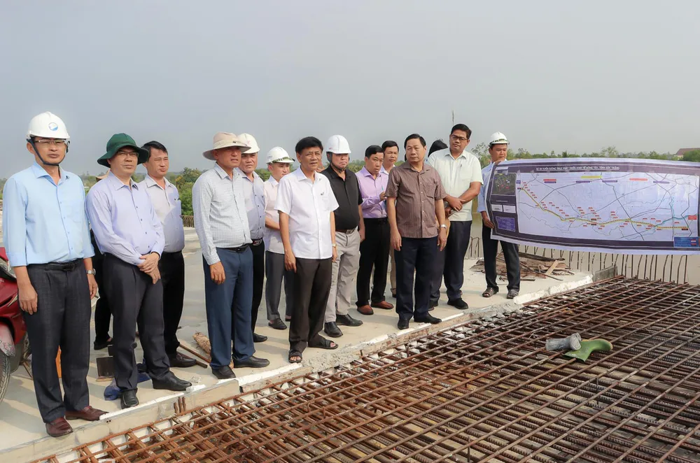 Lãnh đạo tỉnh sóc Trăng kiểm tra, đôn đốc dự án