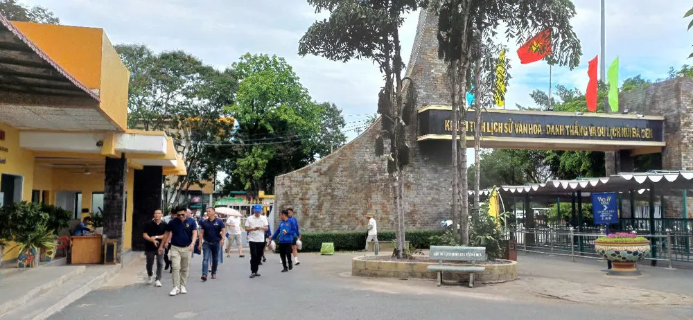 Khu du lịch quốc gia núi Bà Đen (tỉnh Tây Ninh) đã sử dụng tích hợp mã QR