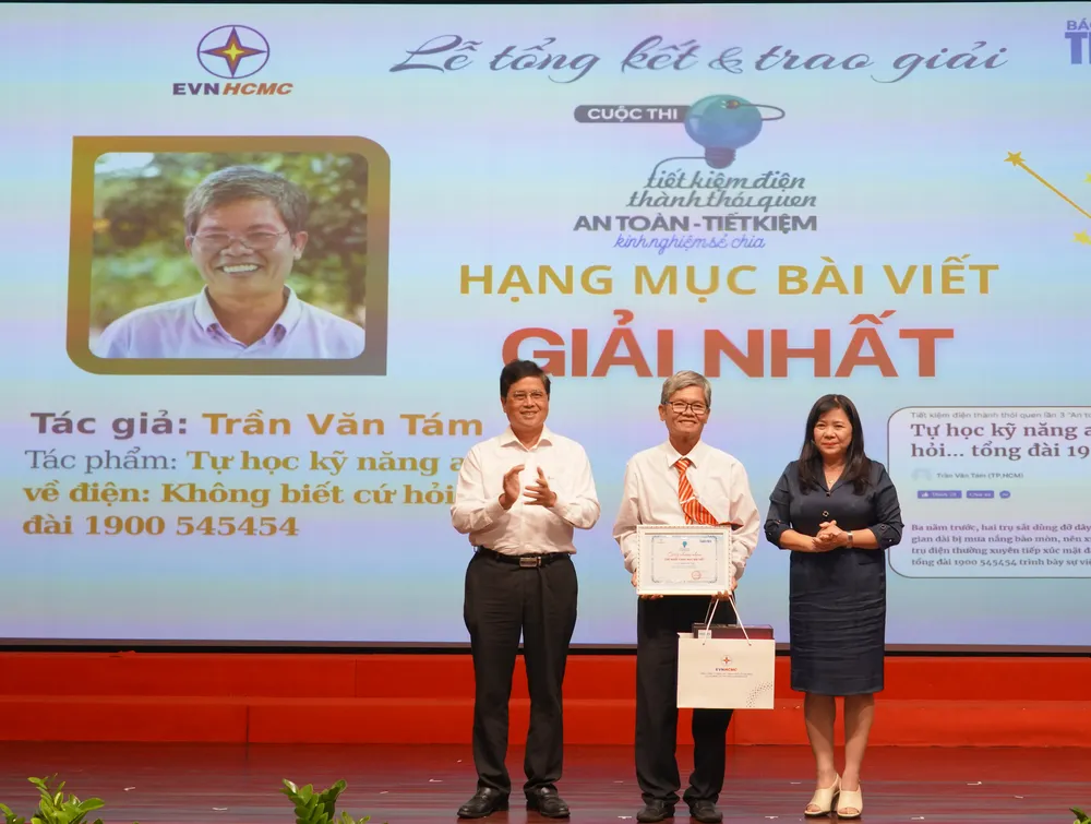 Cuộc thi “Tiết kiệm điện thành thói quen”: Trao giải thưởng hơn 100 triệu đồng