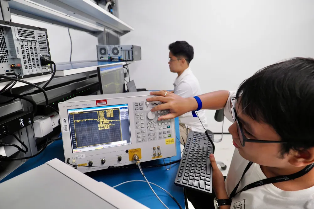 Nghiên cứu, thiết kế vi mạch tại Tập đoàn Marvell Technology, Inc, Việt Nam Ảnh: HOÀNG HÙNG