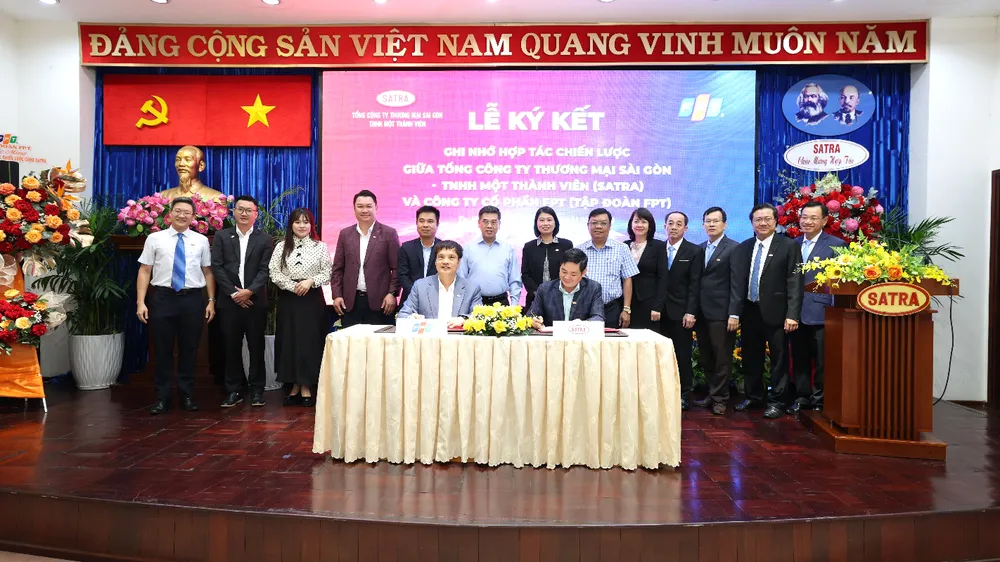 Lễ ký kết ghi nhớ hợp tác chiến lược giữa SATRA và Tập đoàn FPT