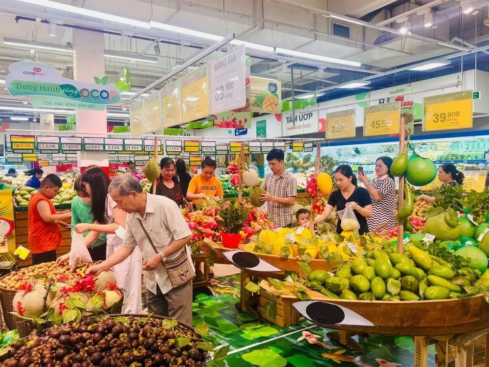 Sản phẩm OCOP tiêu thụ qua kênh phân phối siêu thị