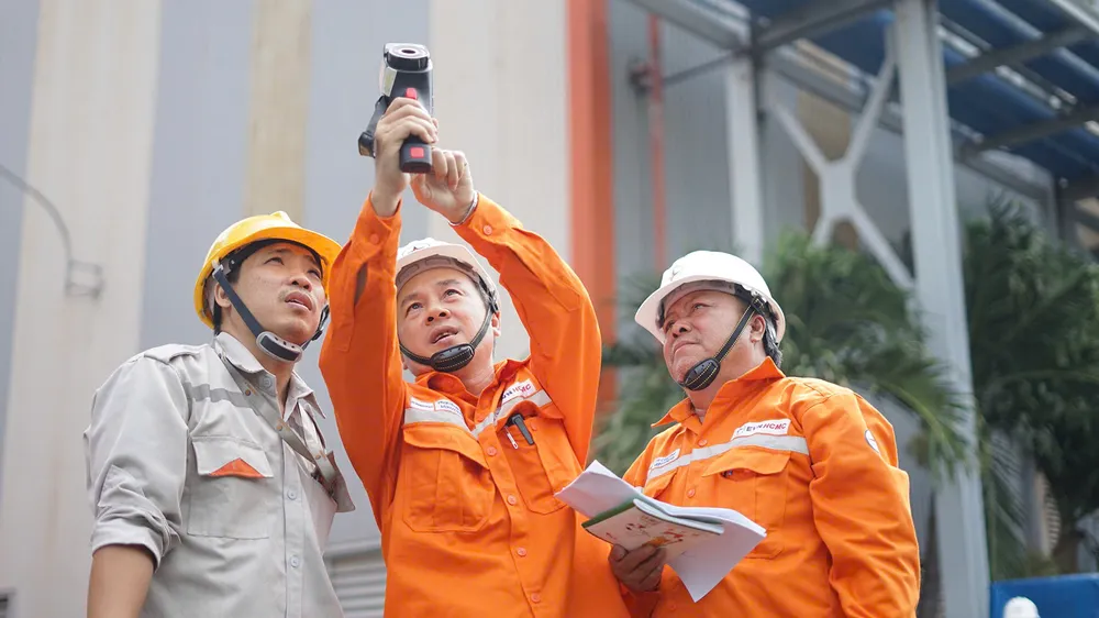 Đợt cao điểm nắng nóng đầu tháng 4 tại TPHCM, sản lượng điện tiêu thụ lũy kế đạt khoảng 190 triệu kWh, tăng mạnh so với cùng kỳ năm trước