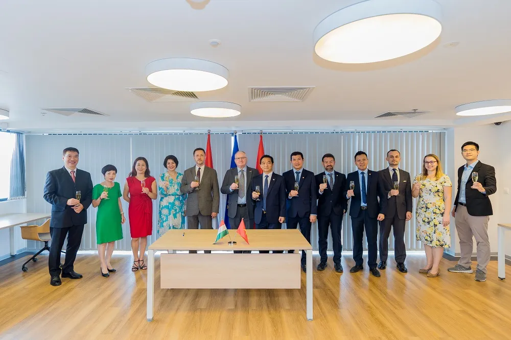 Tập đoàn Xây dựng Hòa Bình và Công ty Europa Dream Holding Zrt ký kết thỏa thuận hợp tác ảnh 3