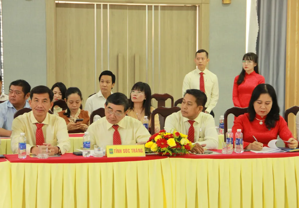 Các đại biểu tham dự hội nghị Các đại biểu tham dự hội nghị