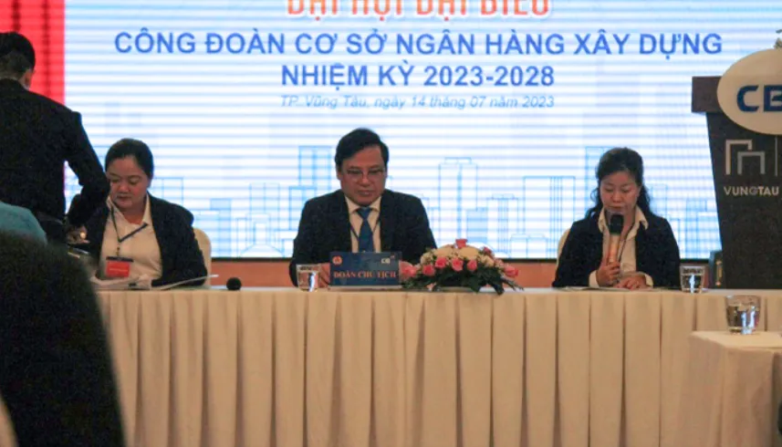 Đoàn Chủ tịch điều hành tại Đại hội đại biểu CĐCS CB nhiệm kỳ 2023 – 2028