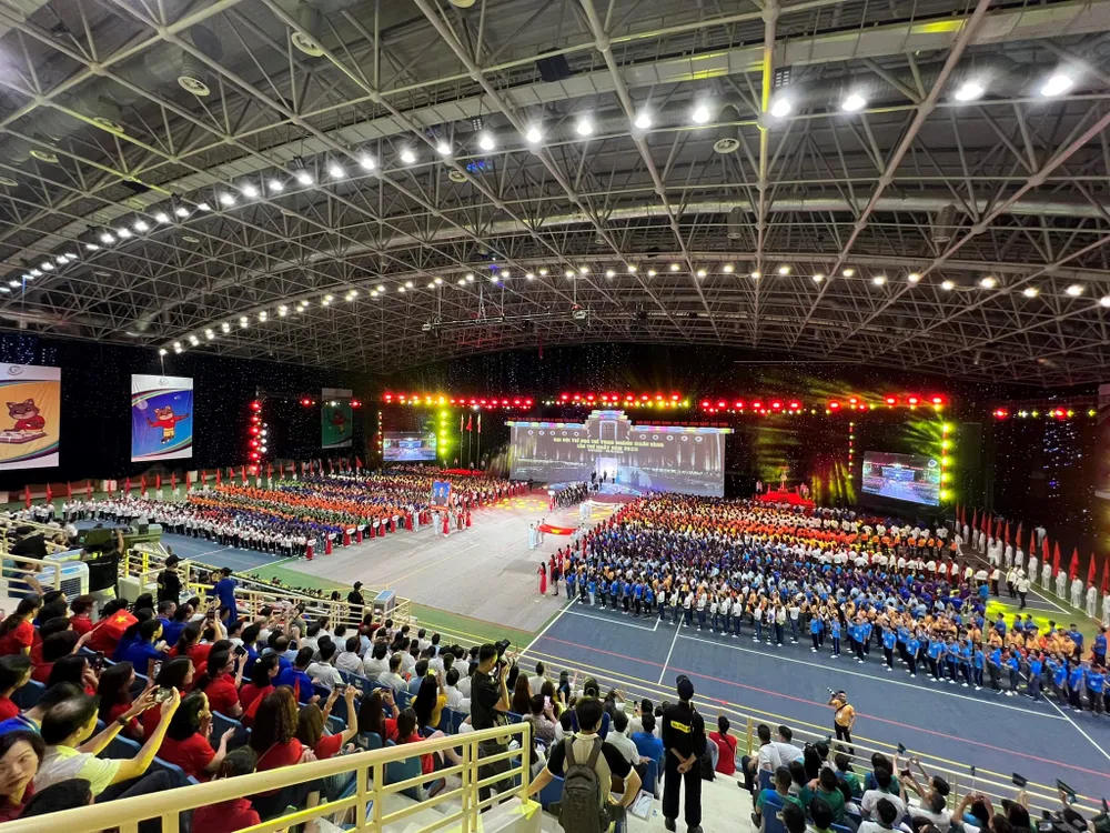 Toàn cảnh Lễ khai mạc Đại hội thể dục thể thao ngành Ngân hàng lần thứ nhất