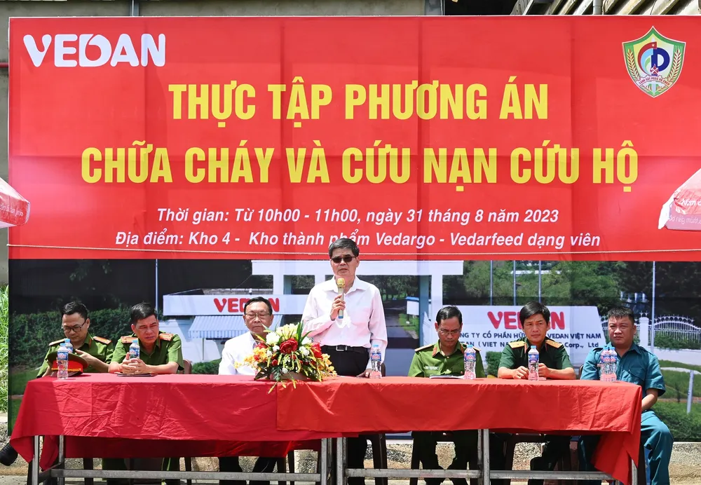 Ông Ko Chung Chih - Phó Tổng Giám đốc Vedan Việt Nam phát biểu tại buổi diễn tập