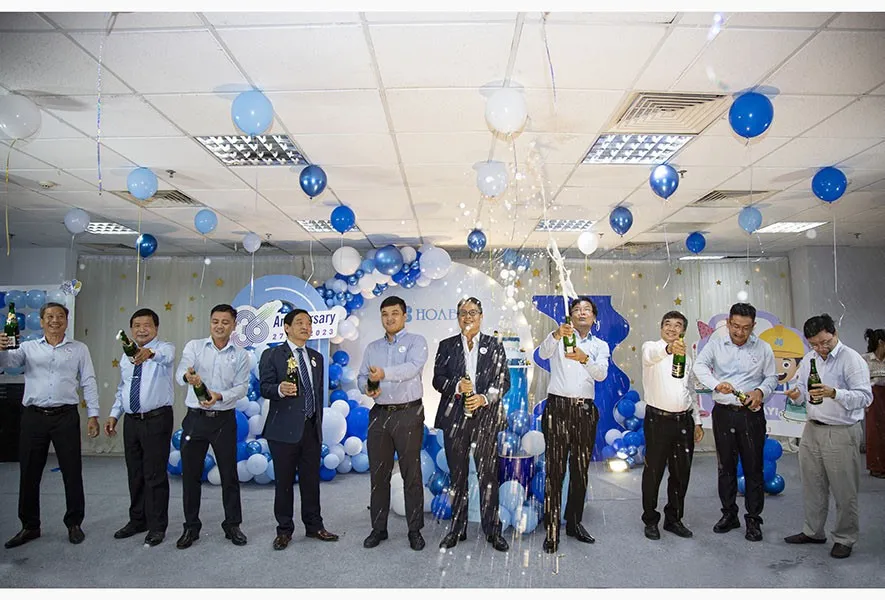 Với sự chung sức, chung lòng cùa tập thể lãnh đạo, CB-CNV, Tập đoàn Xây dựng Hòa Bình tin tưởng sẽ vượt qua khó khăn trước mắt và phát triển bền vững