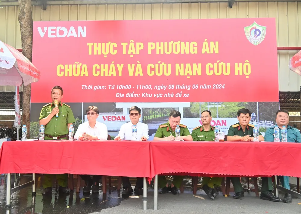 Thiếu tá Phạm Phúc Phương - Phó đội trưởng Phòng PC07 công an tỉnh Đồng Nai chia sẻ về lý thuyết PCCC và các tình huống giả định.jpg