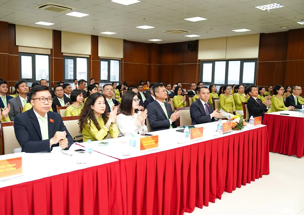 Hình 1 - Toàn cảnh Đại hội Đảng bộ Ngân hàng Thương mại TNHH MTV Ngoại thương Công nghệ số - VCBNeo.jpg