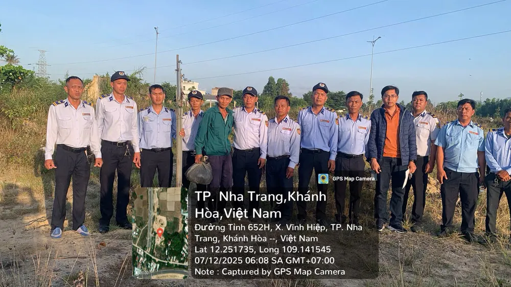 ĐỘI CHỐNG SĂN BẮT CHIM YẾN CÔNG TY THU GIỮ CÁC DỤNG CỤ GIĂNG BẪY CHIM YẾN TẠI TÂY NHA TRANG (KHU VỰC XÃ VĨNH HIỆP CŨ).jpg