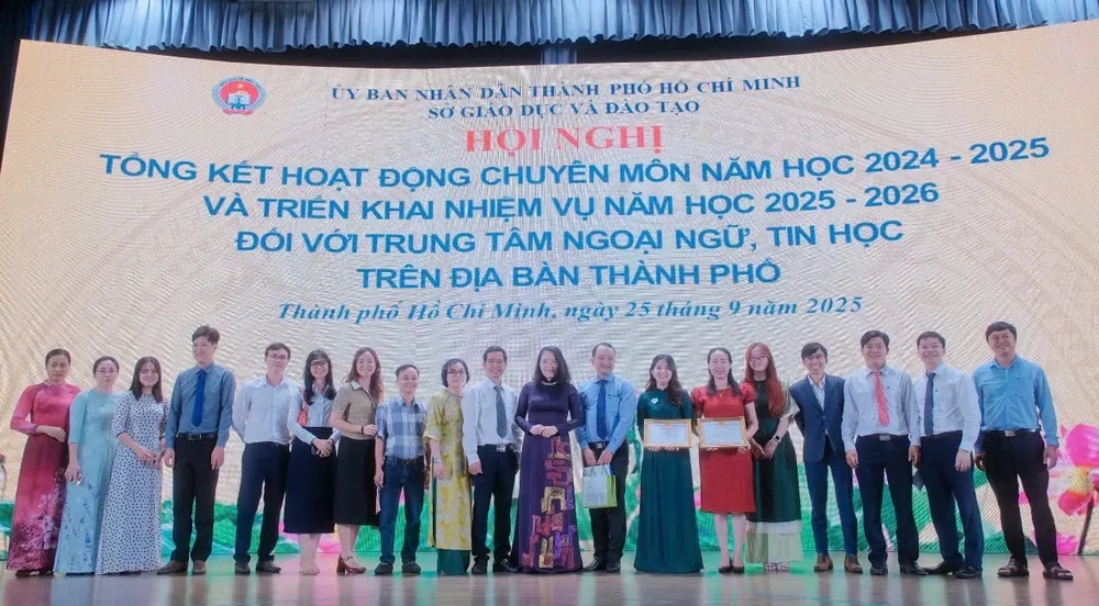 Trung tâm Ngoại ngữ Hanex hai lần liên tiếp được Sở GD-ĐT TPHCM vinh danh