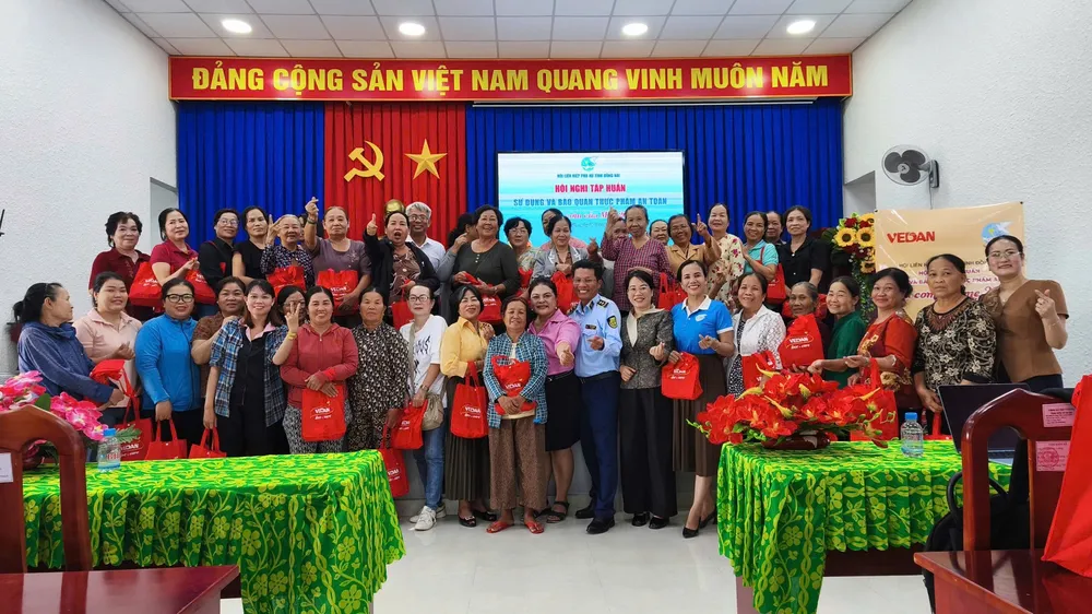 Chuyên đề được đón nhận bởi các chị em tại xã Thống nhất tỉnh Đồng Nai.jpg