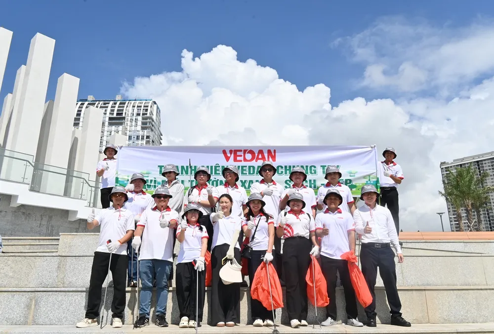 Tình nguyện viên là CBCNV Vedan Việt Nam tập hợp tham hoạt động.JPG