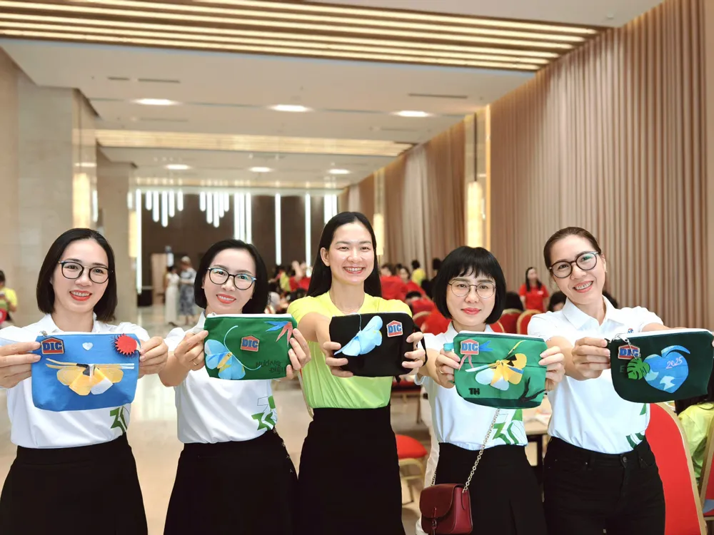 dic - ngay hoi 1.jpg