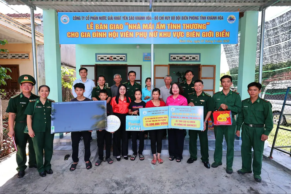 Trao nhà tình nghĩa_Ninh Hòa_2.jpg