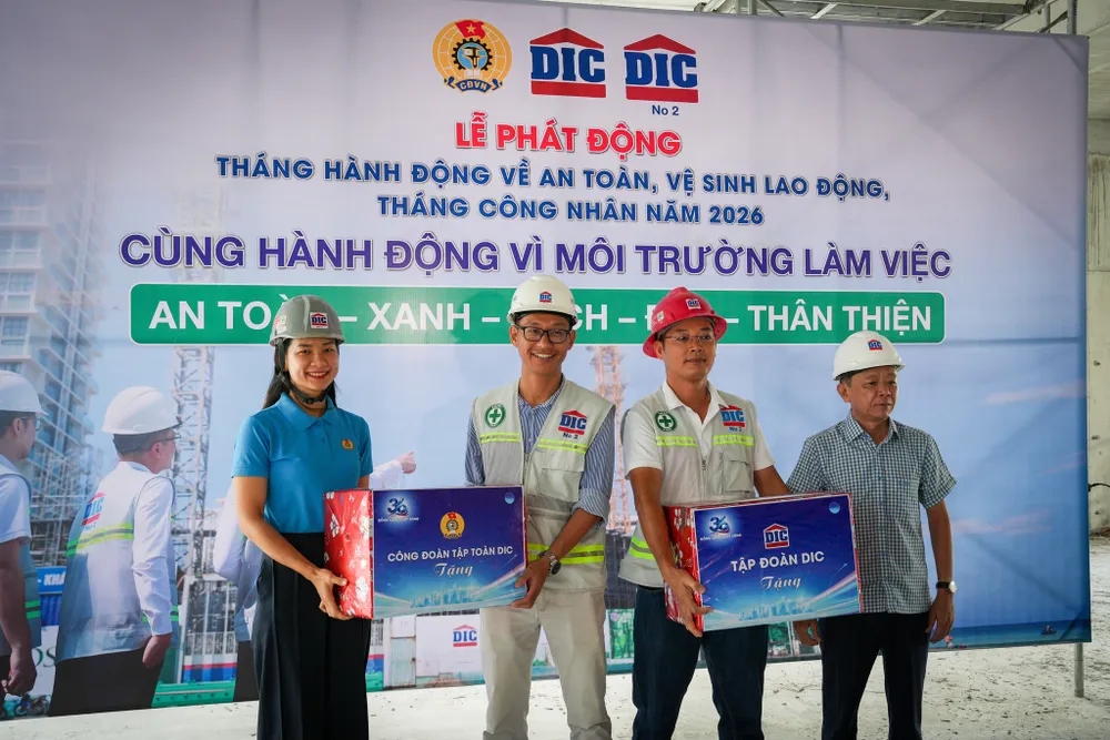 dic - thang hanh dong 1.jpg
