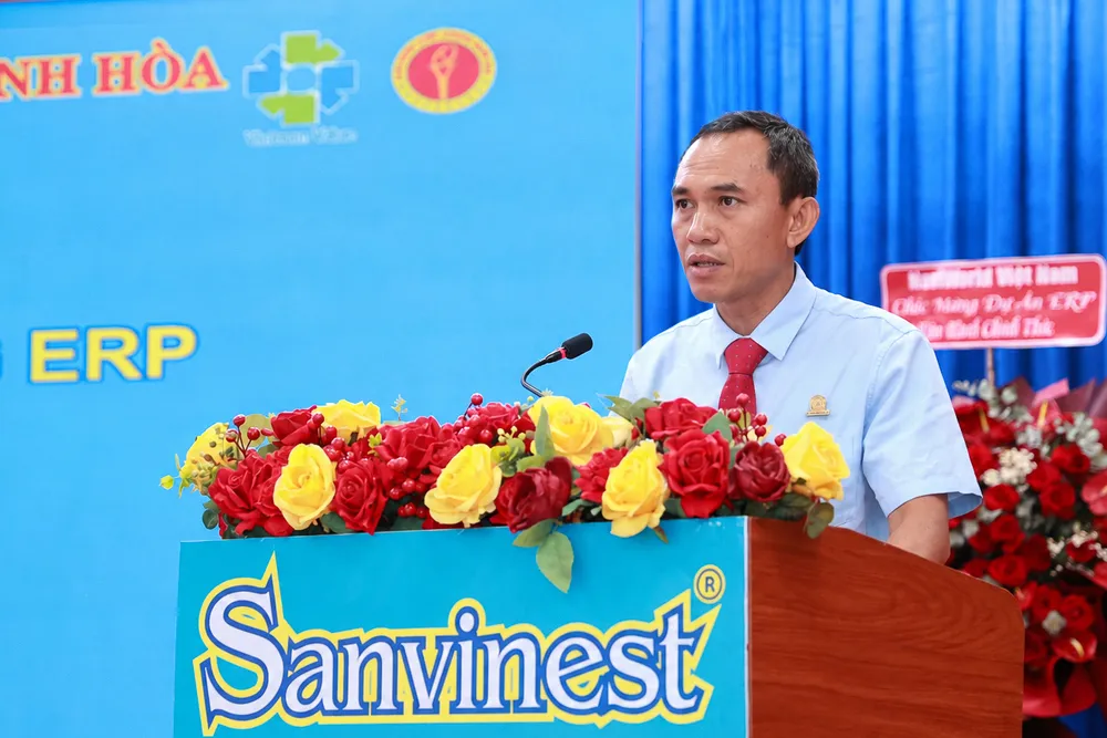 Ông Lê Đức Tiến - Phó Tổng Giám đốc Công ty Yến sào Khánh Hòa phát biểu tại buổi lễ.jpg