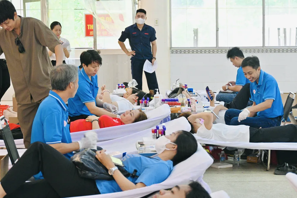 Đông đảo cán bộ công nhân viên Vedan Việt Nam tích cực tham gia chương trình hiến máu nhân đạo lần thứ 6.jpg