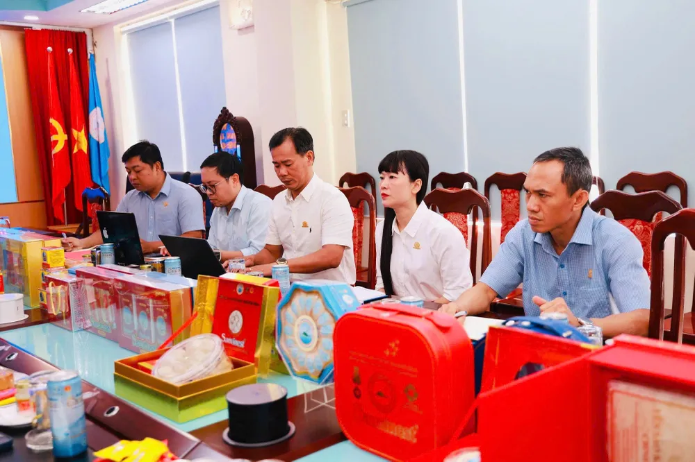 Công ty Yến sào Khánh Hòa làm việc với đối tác Nhật Bản.JPG