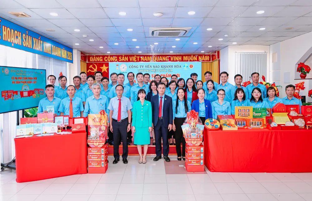 9. Giới thiệu sản phẩm mới và sản phẩm Xuân năm 2027.jpeg