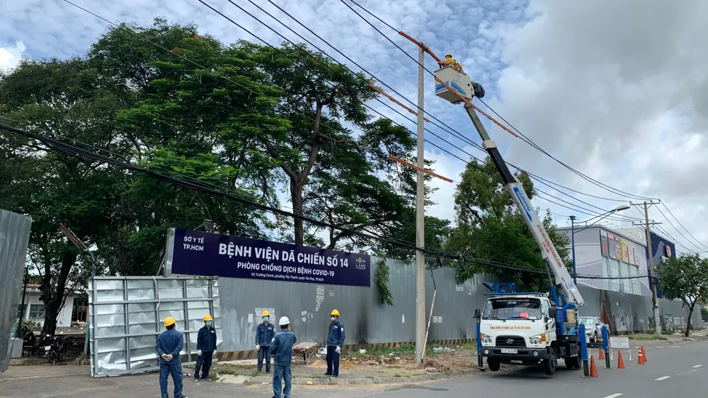 Khẩn trương cấp điện cho 3 Trung tâm hồi sức tích cực quy mô 1.500 giường ảnh 1