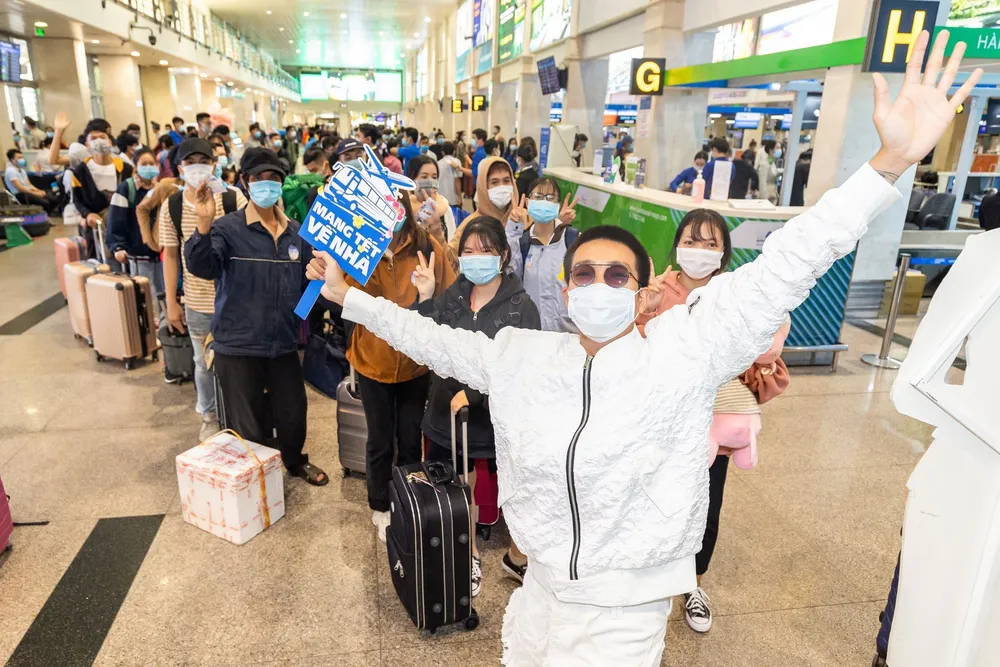 Suntory PepsiCo Việt Nam hỗ trợ sinh viên, công nhân “Mang Tết về nhà” ảnh 1