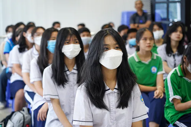 Học sinh thích thú với các hội thi vì môi trường xanh tại VWS ảnh 1