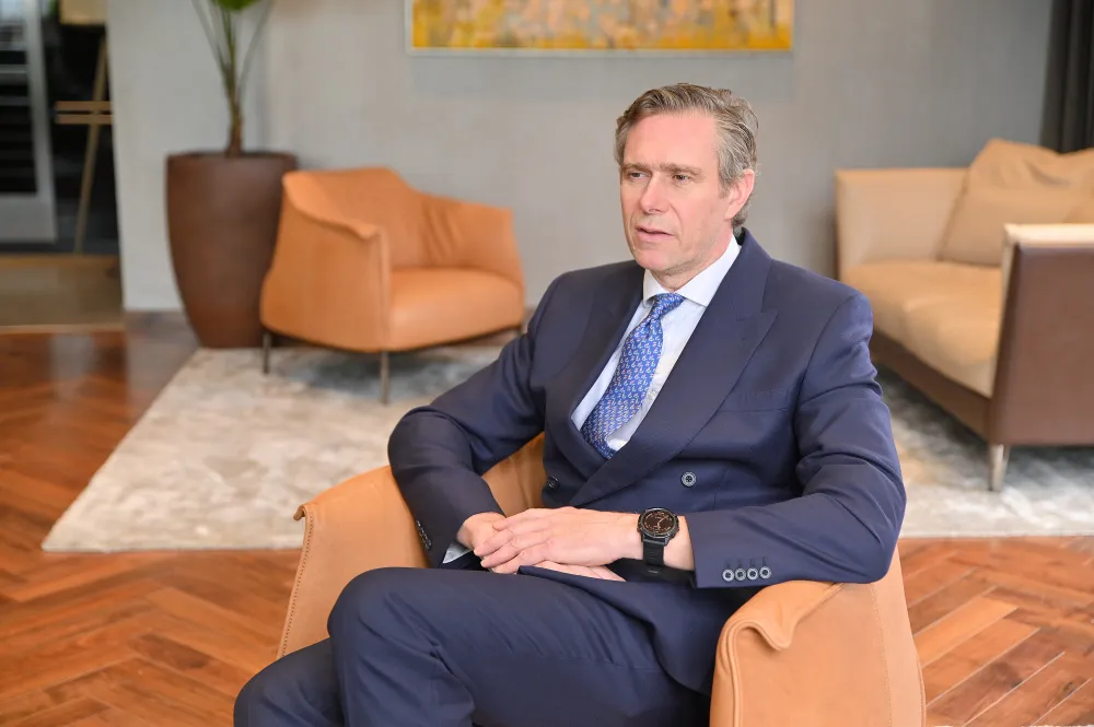 “Nhìn vào Grand Marina Saigon, chúng tôi chắc chắn về sự thành công vì dự án này gắn liền với những thương hiệu danh tiếng bậc nhất thuộc tập đoàn Marriott,” ông Robert Barlett, CEO Druce chia sẻ 