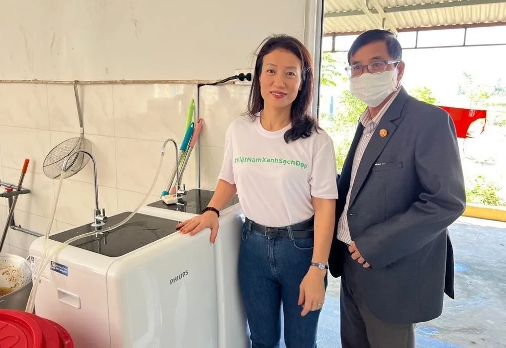 4 máy lọc nước Philips hiện đại được lắp đặt cho trung tâm nhân dịp Tết Nguyên đán 4 máy lọc nước Philips hiện đại được lắp đặt cho trung tâm nhân dịp Tết Nguyên đán