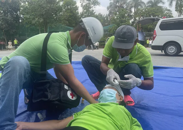 Xử lý sơ cứu ban đầu cho các nạn nhân