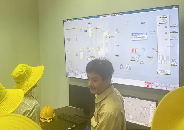 Nhân viên Công ty VWS chia sẻ về quy trình thu khí gas từ bãi rác để đốt phát điện