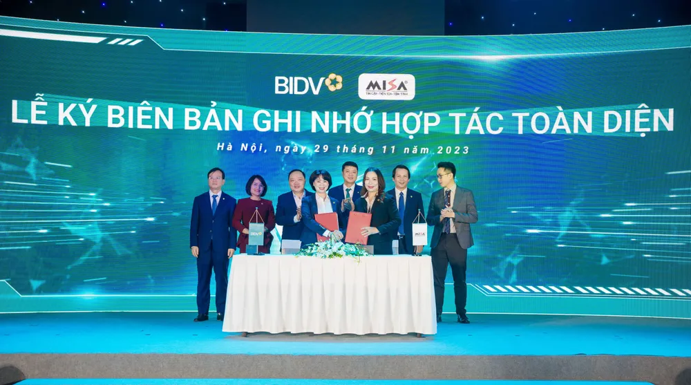 ok- BIDV và Công ty MISA ký Biên bản ghi nhớ hợp tác toàn diện tại buổi ra mắt BIDV Open API 22-3.jpg