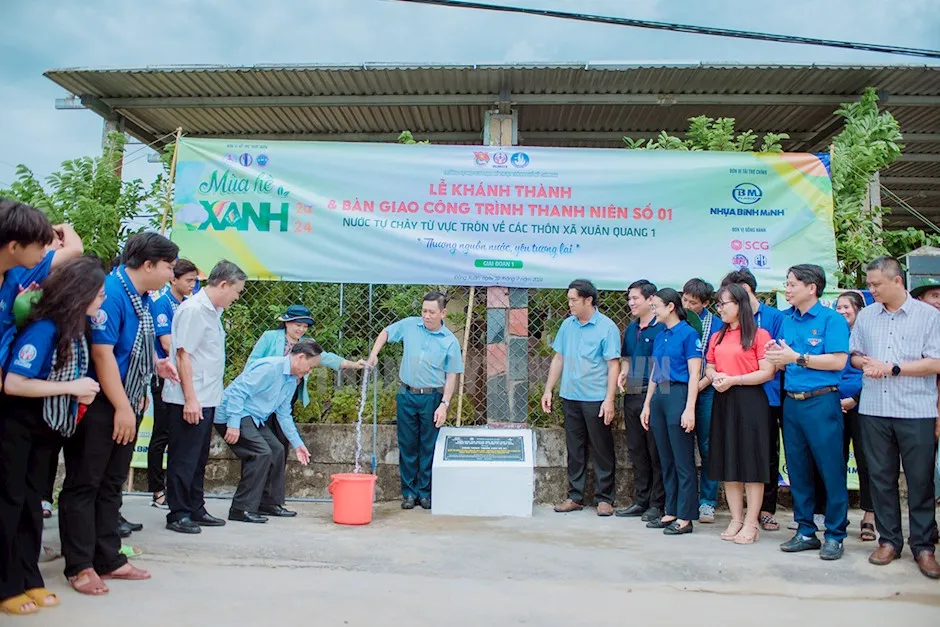 Đoàn trường Đại học Sư phạm Kỹ thuật TPHCM khánh thành và đưa vào sử dụng các công trình phục vụ dân sinh