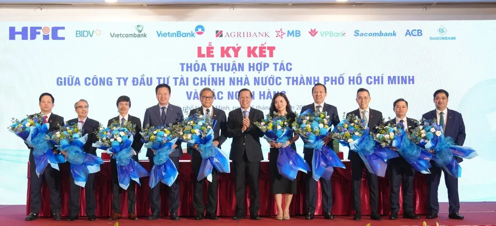 HÌNH SACOMBANK 2- OK.jpg