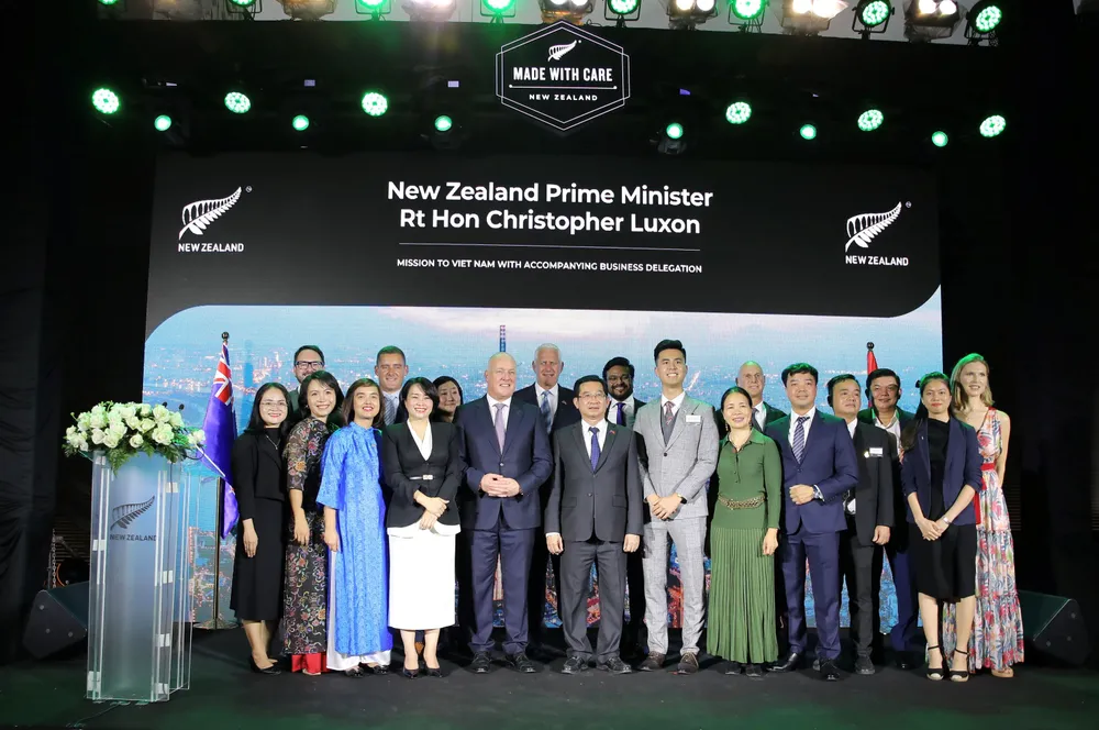 HÌNH LONG CHÂU 2- OK.JPG