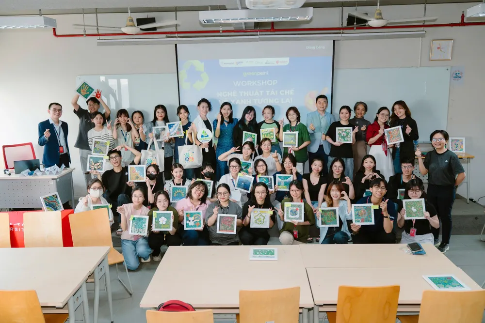 Dự án “Trạm xanh tái chế” thu hút gần 4.000 lượt đổi rác từ sinh viên sau 5 tháng triển khai