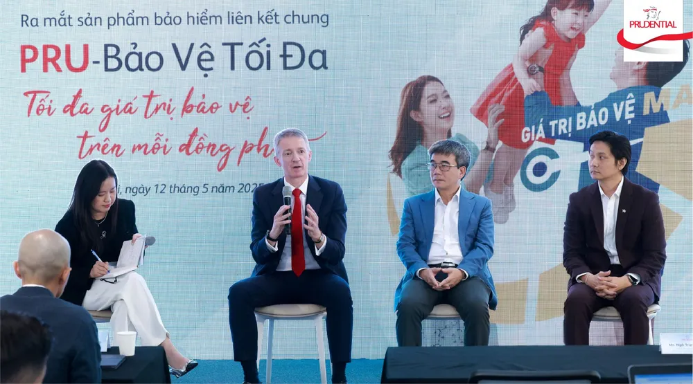 Đại diện Prudential và Hiệp hội Bảo hiểm chia sẻ thông tin tại sự kiện
