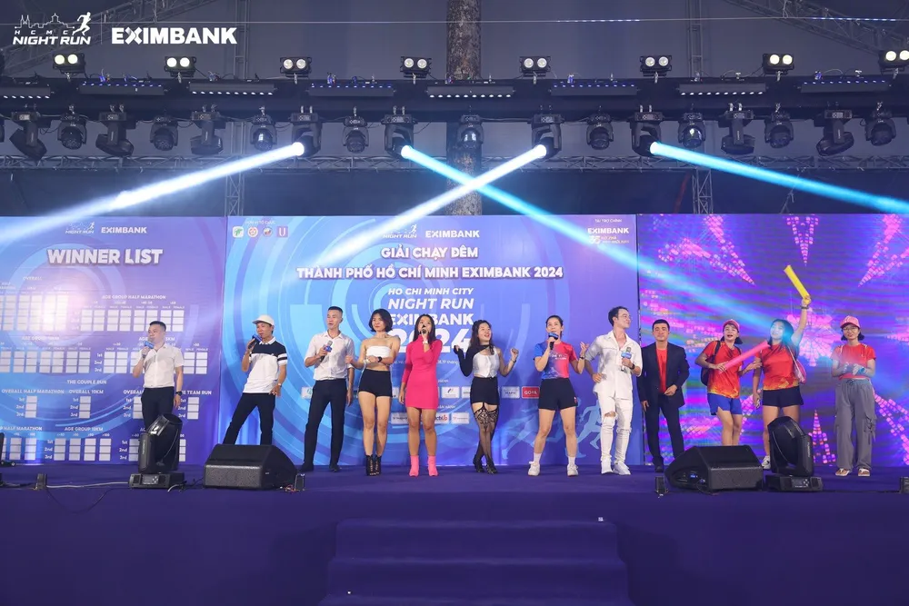 Giải chạy đêm TPHCM Eximbank lần thứ 4 - năm 2025: Sôi động, bổ ích và gắn kết cộng đồng